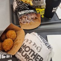  at Mother Burger - Saldanha in Lisbon