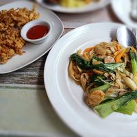Crispy oyster mushrooms and Kwetiau Goreng at Vegi House in Singaraja