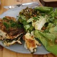Lasagne mit Salat at Ventre Content in Liege