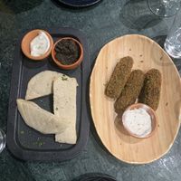 Starter Pita Bread & Spinach Croquettes  at The Green Affair - Chiado in Lisbon