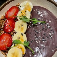 Chia bowl with granola and fruit at The Green Affair - Chiado in Lisbon