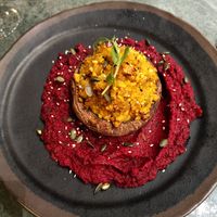 Portobello with hummus at The Green Affair - Chiado in Lisbon