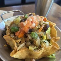 Order Burrito bowl without cheese or sour cream    at Tratar - 트라타 in Seoul