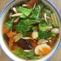 Hot and sour shaved noodles at Chuán Xiáng Yuán 傳祥園素食 in Taichung