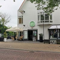 Julies outside front at Julie's in Bergen