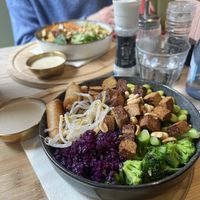 Vegan Asia Bowl with Spring Rolls  at KOFFI in Neuss