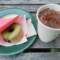  at Whyte - VENUTS in Tokyo