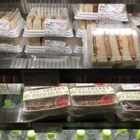 take out sandwiches and lunch box at NRT - T's Tantan - T1 in Narita
