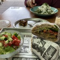 Lunchtime  at Pooshtak in Ashkelon