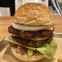 Ontario burger at Great Lakes in Tokyo