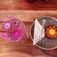 lavender gin&tonic and caramel tart at Palo Verde in Prague