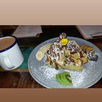 Waffle and hot chocolate at Palo Verde in Prague