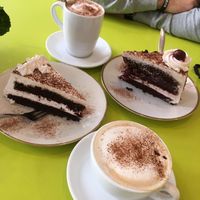 Sehr sehr lecker! Mit ganz viel Liebe! ♥️✨🌷 at Hippo Bio Vegan in Hannover