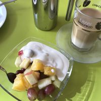 Latte Macchiato/Oat milk and Soy yoghurt + fruits  at Hippo Bio Vegan in Hannover
