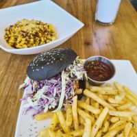Mac & cheese w/bacon bits, BBQ Burger w/fries at Karma in Jaco
