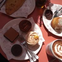Savoury and sweet food + hot and cold drinks at Buddy Buddy in Brussels
