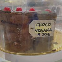 Vegan chocolate cake at Hi! Bubble tea Patisserie in Gran Canaria