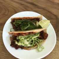 Taco de setas y nopales en adobo at La Barra Cocina y Comunidad in Guadalajara
