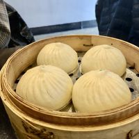 Green dot to identify vegan  at Din Tai Fung - 46th St in Seattle
