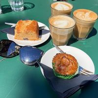 Blondie, banana muffin and cappuccinos with plant milkk  at Hortus Botanicus in Amsterdam