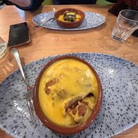 ⬆️ sticky toffee & custard, ⬇️ Apple crumble & custard  at Whins Kitchen in Wheelton