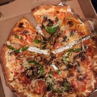 Vegan vegetarian pizza - labelled option : vegan cheese at F+F Pizza in Montreal