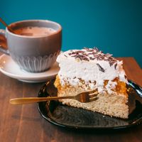 A big piece of apple cake and a delicious hot chocolate is all you need. at Fräulein Grün in Garmisch Partenkirchen