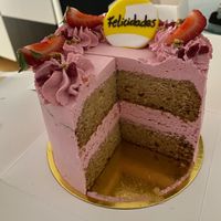 Buenísima  at Petits Délices in Mataro