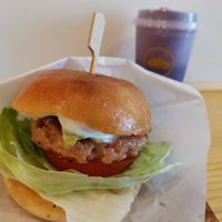 Genki vegan burger at Shochiku-en in Tokyo