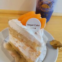 Melon fruit cake at Shochiku-en in Tokyo