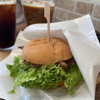 Teri burger  at Shochiku-en in Tokyo
