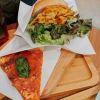 Bacon pizza and egg burguer   at Shochiku-en in Tokyo