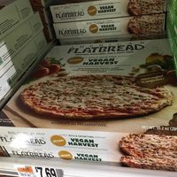 Vegan pizza at Giant Food in Alexandria