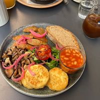 Vegan English  at Lion's Locker in Budapest