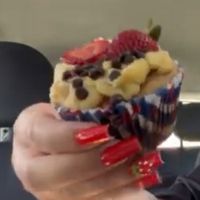 Cupcake #Veganuary at Odete Bakery in Porto