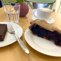 RAW brownie (almonds/walnuts) and apple/cherry pie (both vegan)  at The Fragrance of the Heart in Oslo