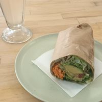 Avocado wrap with hummus at The Fragrance of the Heart in Oslo