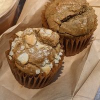 Vegan and gluten free muffins at An39 in Osaka