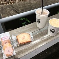 Ice&Hot soy lattes and vegan coconut cake and biscuits. at Onibus Coffee in Tokyo