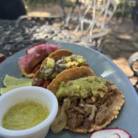 Trilogía de tacos  at Le' Kaat in Valladolid