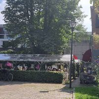 Outdoor seating at De Gillende Keukenmeiden in Zwolle