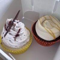 Banana&chocolate and choco& salted caramel at Loving Hut in Louvain-la-neuve