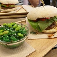 Burger with seaweed and edamame salad at Loving Hut in Louvain-la-neuve