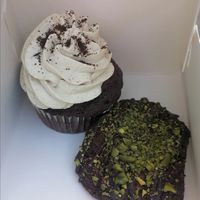 Meilleur muffin de ma vie : chocolat / café. Testez-le. at Loving Hut in Louvain-la-neuve