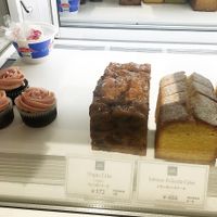 Vegan cakes at Rose Bakery - Isetan in Tokyo