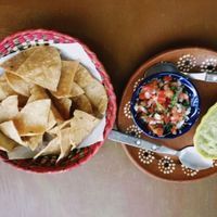 Totopos de maíz con pico de gallo y salsa  at Colores Y Sabores in Cozumel