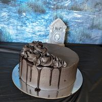 Side view at The Cake People in Keilor Park