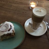 cinnamon bun with dirty chai latte  at Cafe Vux in Berlin