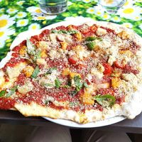 4 cheese pizza at Vegan Vacation in Bergen