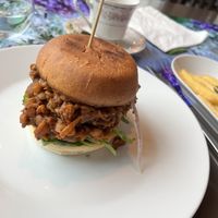 Pulled Pork Burger  at Vegan Vacation in Bergen